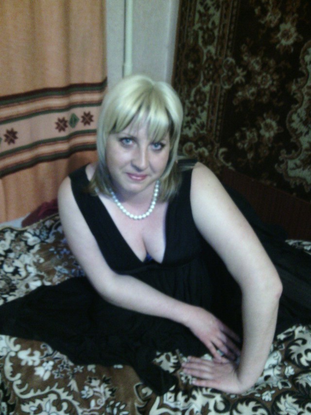 Давай я тебя ещё вот в этой позе сфоткаю