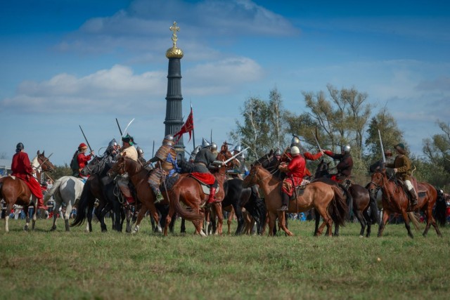 Победа русских войск в Куликовской битве (639 лет)