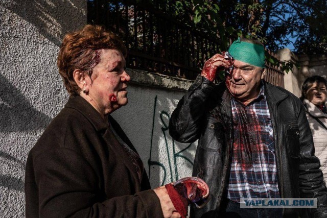 Фотосессия кровавых жертв в Киеве