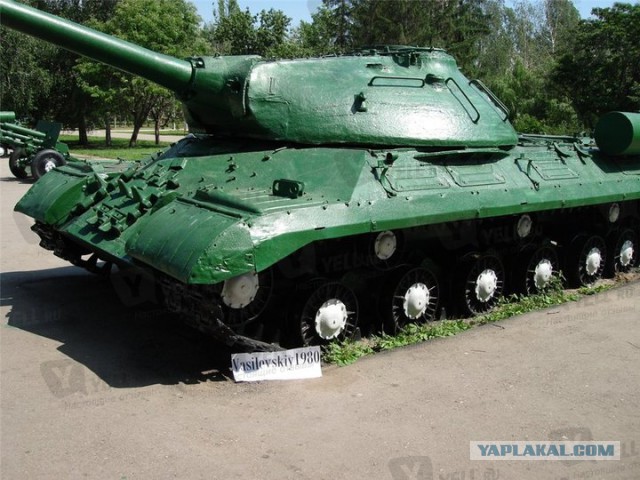 Танки из Невы