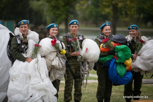 В Минске с размахом отметили День десантника