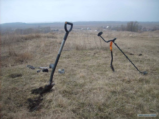 Искатели сокровищ на крымских пляжах