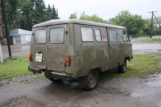 Игра на ЯПе: Угадай АВТО-9