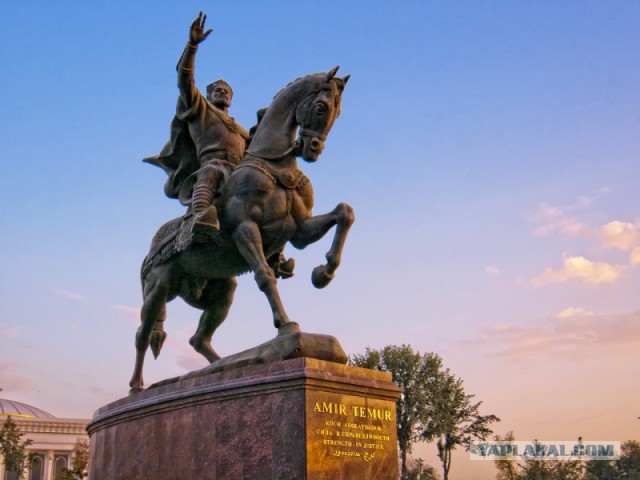 Какие прозвища дают памятникам в России