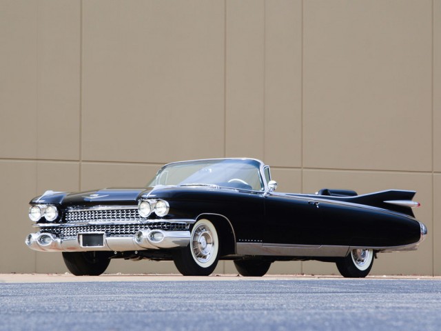 Cadillac. Картинки с аукциона.