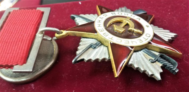 Награды Володи Шарапова в "Место встречи изменить нельзя"