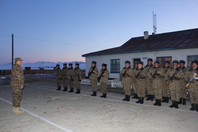 Повседневная служба монгольских пограничников на границе с Россией