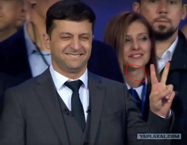 Зеленский и Порошенко: дебаты с переводом на русский язык | LIVE