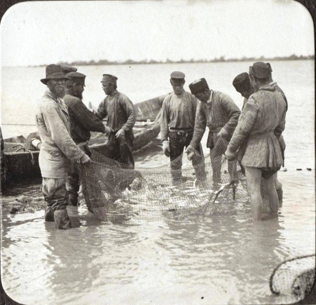 Снимки Захария Захариевича Виноградова. 1910-е. На Волге