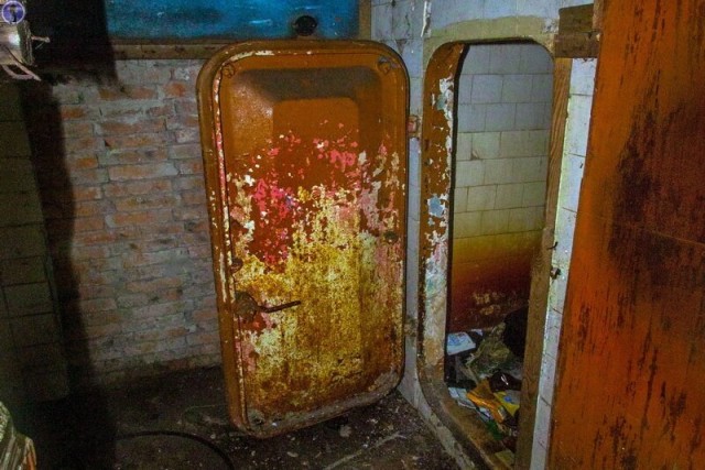 Ядерный реактор подлодки в заброшенном учебном центре подводников