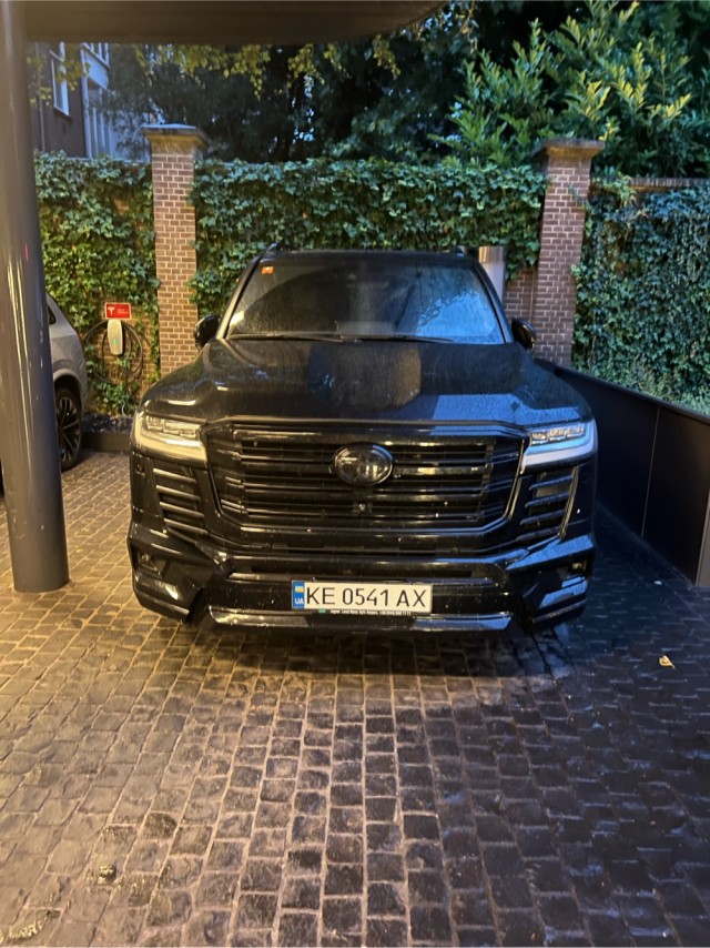 Дональд Трамп-младший был ошеломлен невиданным «финансовым чудом», когда увидел, что в Монако все люксовые авто щеголяли украинс