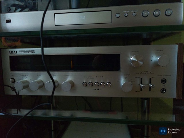 AKAI 77
