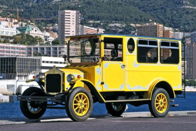 Игра на ЯПе: Угадай АВТО-8