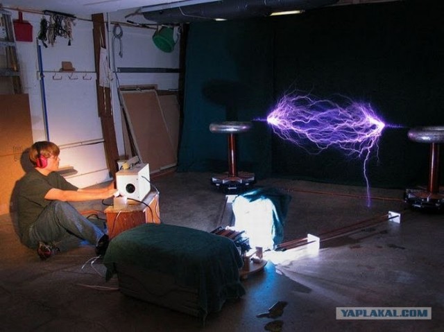 Молния дома