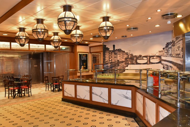 О новом городе развлечений на воде: инаугурационный круиз на гиганте Harmony of the Seas