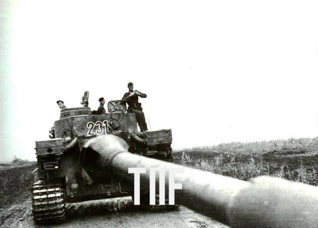 История одной фотографии: Тигры 2./s.Pz.Abt. 503 в с.Беломестном и на трассе M2 в середине июля 1943