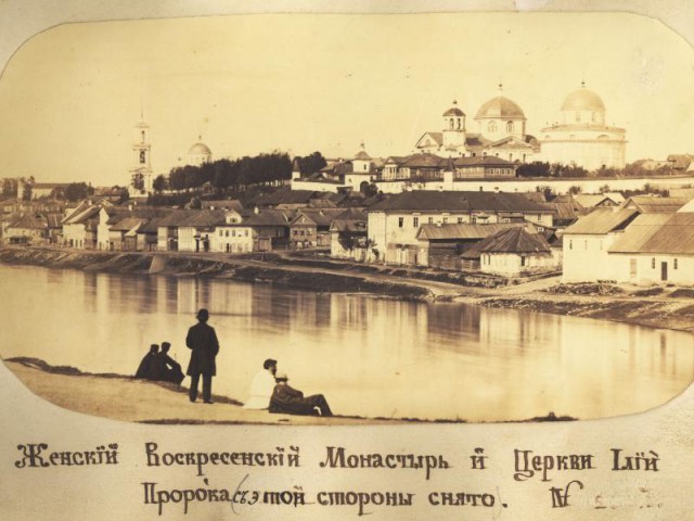 История в фотографиях