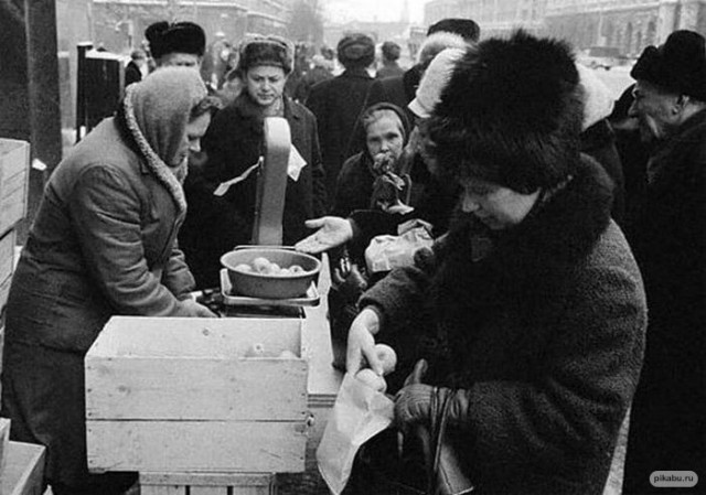 Фотохроника "загнивающего совка". Часть 3