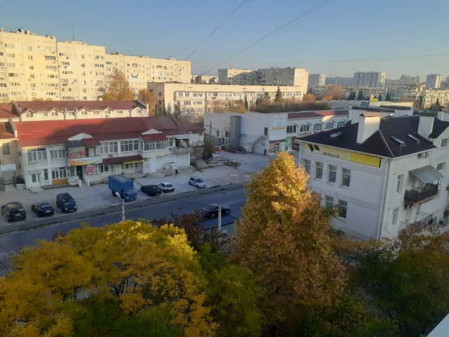За окном