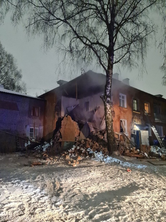 Взрыв самогонного аппарата — причина обрушения части жилого дома в Рязани