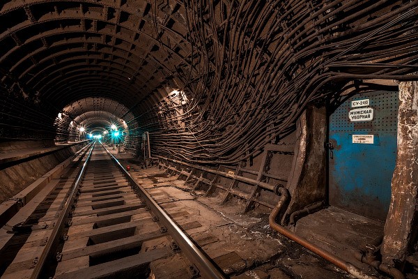 Тоннели около станции «Аэропорт»