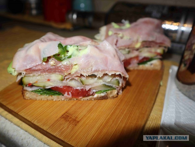 Кто чем на кухне орудует?