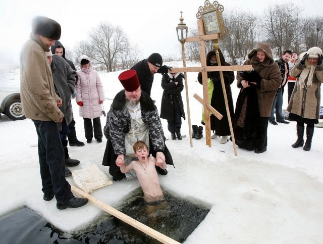 БЕРЕГИТЕ ДЕТЕЙ от крещенского геноцида!