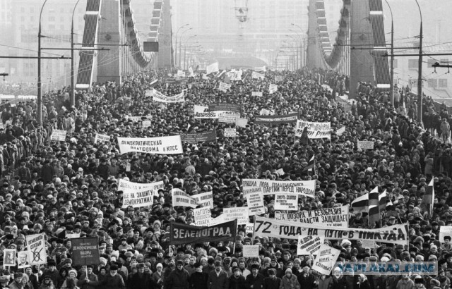 Что бывает, когда в одном помещении одновременно оказываются 3 мудака