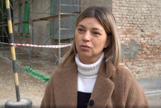 В Красноярске полиция проверяет бар Hood из-за монашки-стриптизерши