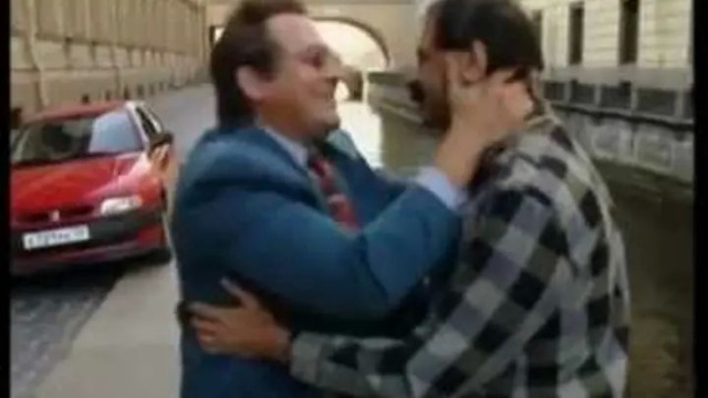 Эх, столько праздников сразу, а мне и бухнуть не на что...