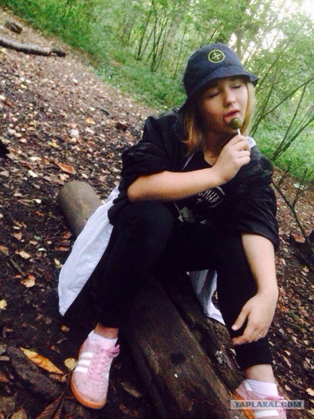 тая зеленограда. школьники избили подростка. тая зеленограда. тая из зеленограда. избили избили подростка.