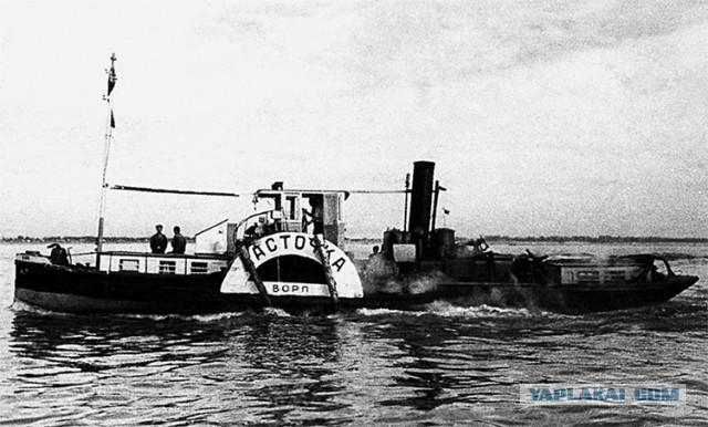 Старейшее судно ВМФ России вышло на учения в Черном море