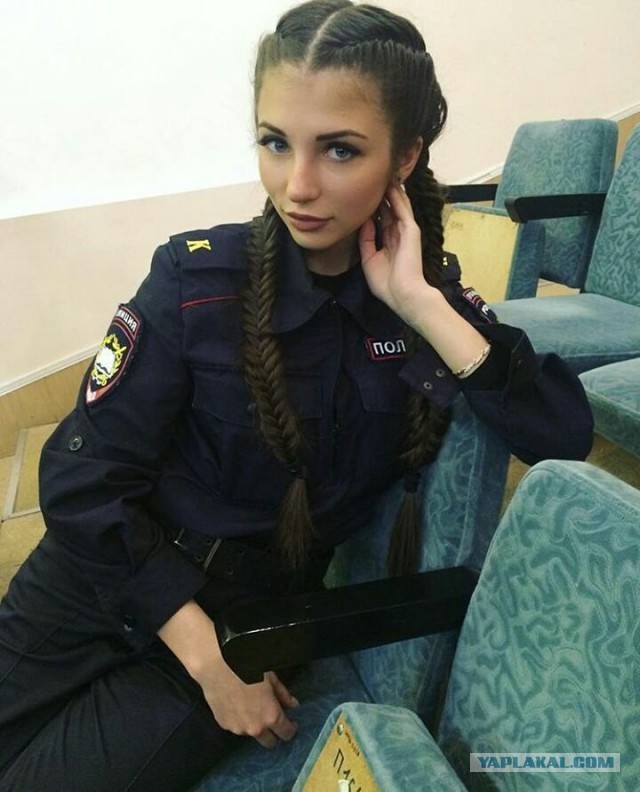 19 фотографий девушек-полицейских из неофициального Instagram МВД РФ