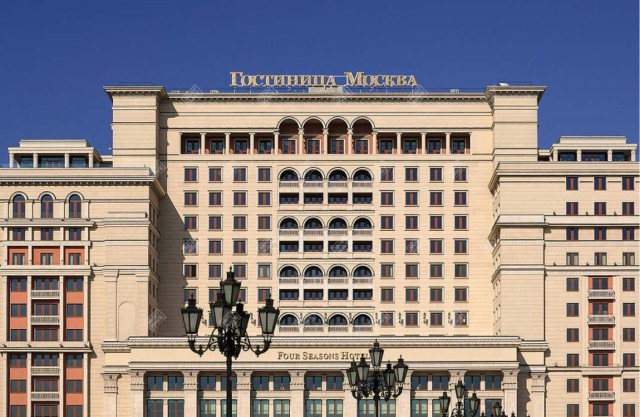 21 здание с интересными деталями
