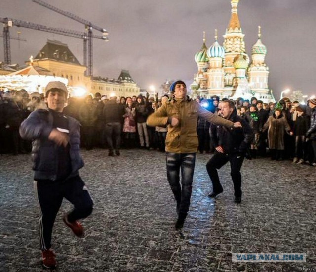 От декольте до шорт: в Дагестане вышла памятка с советами для туристов