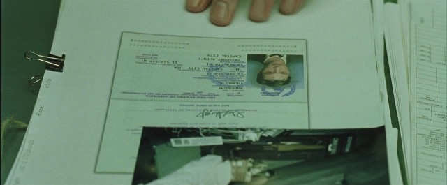 Что не так с паспортом Нео: 7 интересных фактов о «Матрице»