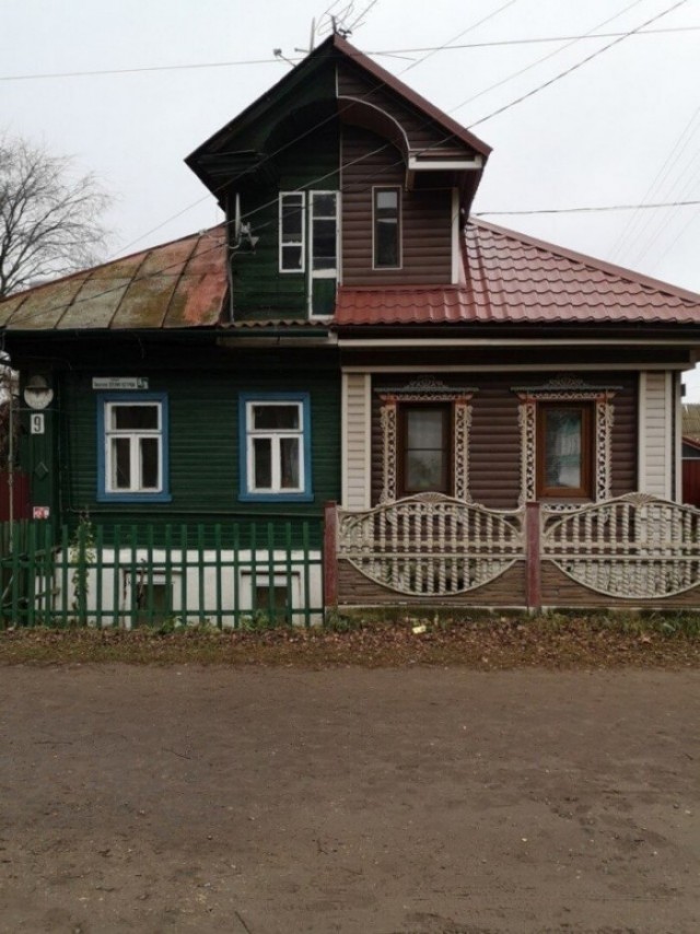 И всё же он резиновый... Тема о жизни в России