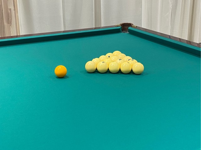 Кто во что играет?