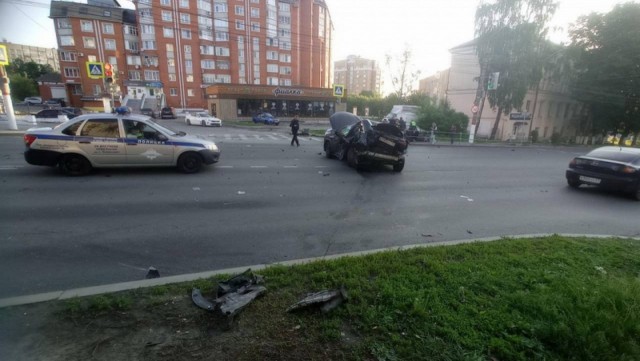 В Чебоксарах 34-летний водитель Audi A6 врезался в Lexus NX200