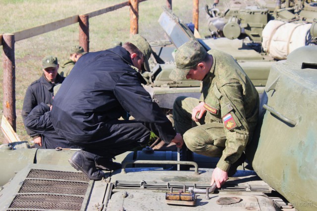 Как Т-34 готовят к параду Победы в Нижнем Новгороде