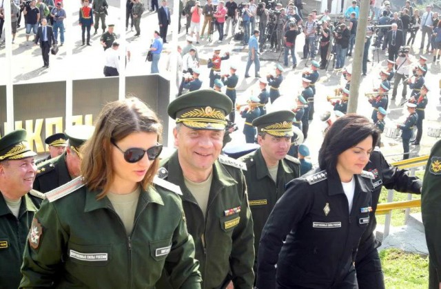 Красавицы-"генеральши" Министерства обороны