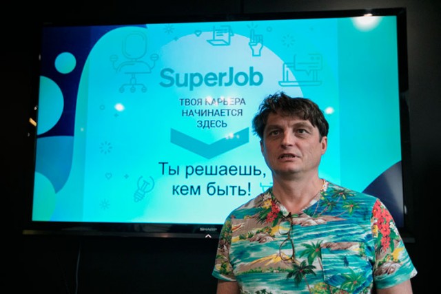 Глава Superjob: в России продуманная государственная политика по замещению граждан иностранными мигрантами