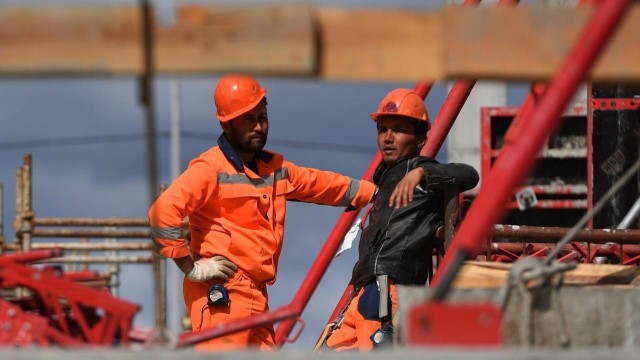 Мигрантам в Челябинской области теперь можно работать только на стройке, — СМИ