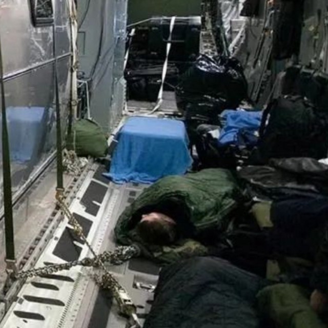 Начинка американского самолёта прибывшего в Москву с главой ЦРУ