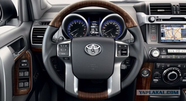Обновленный Toyota Land Cruiser Prado