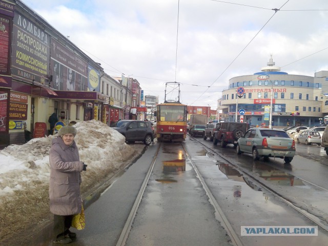 Авто сферического гипотетического гомосексуалиста в вакууме