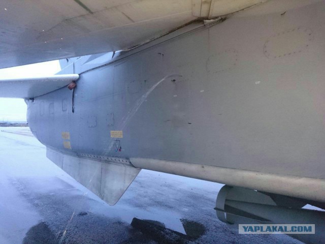 Самолеты ВКС России после минометного обстрела авиабазы Хмеймим в Сирии