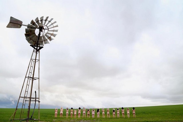 Австралийские фермерши разделись для календаря