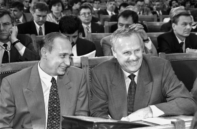 Фотографии 90-х. Известные люди