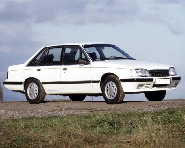 Игра на ЯПе: Угадай АВТО-3
